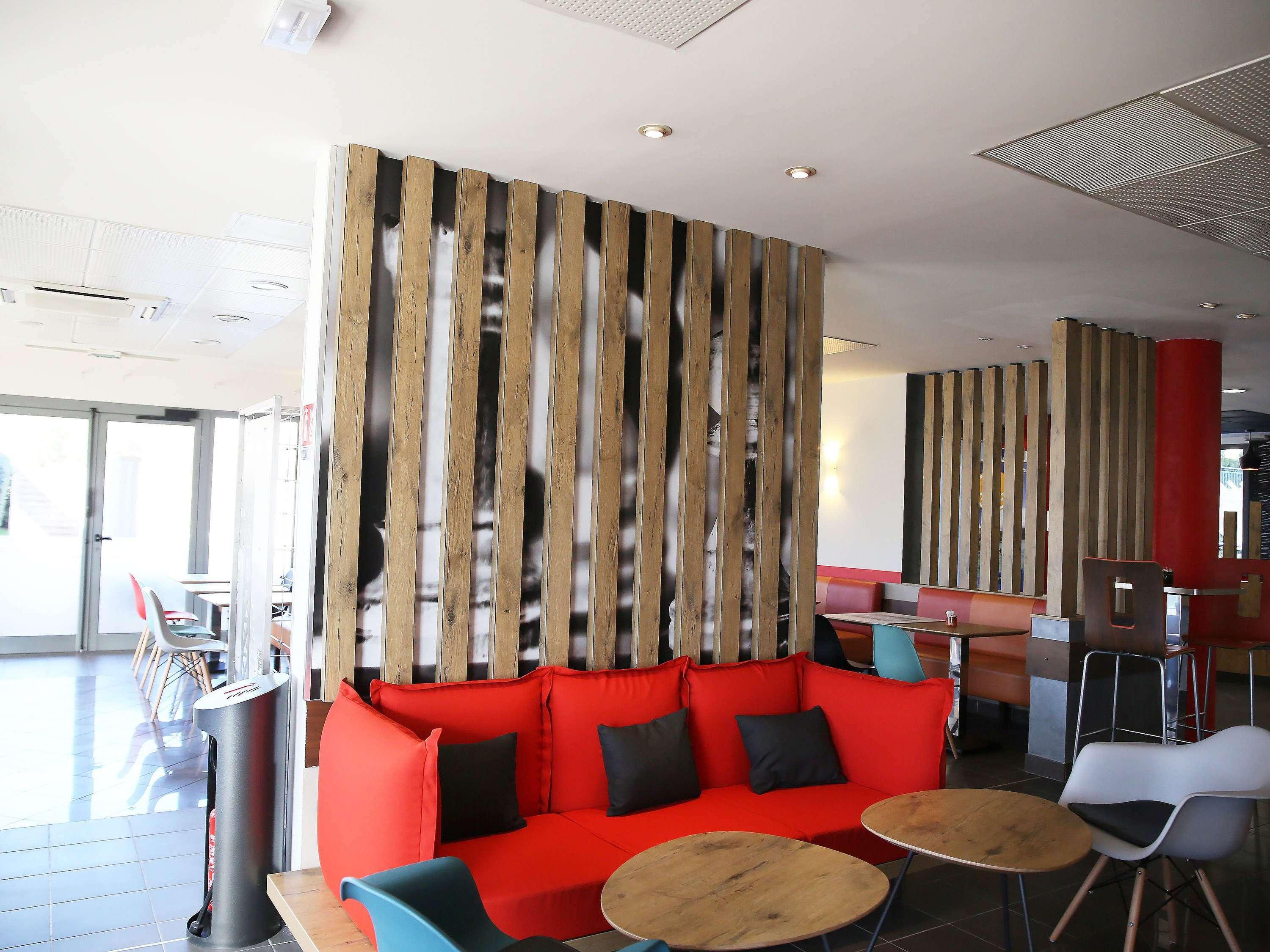 Ibis Cannes Mouans Sartoux Piscine Parking Gratuit Kültér fotó