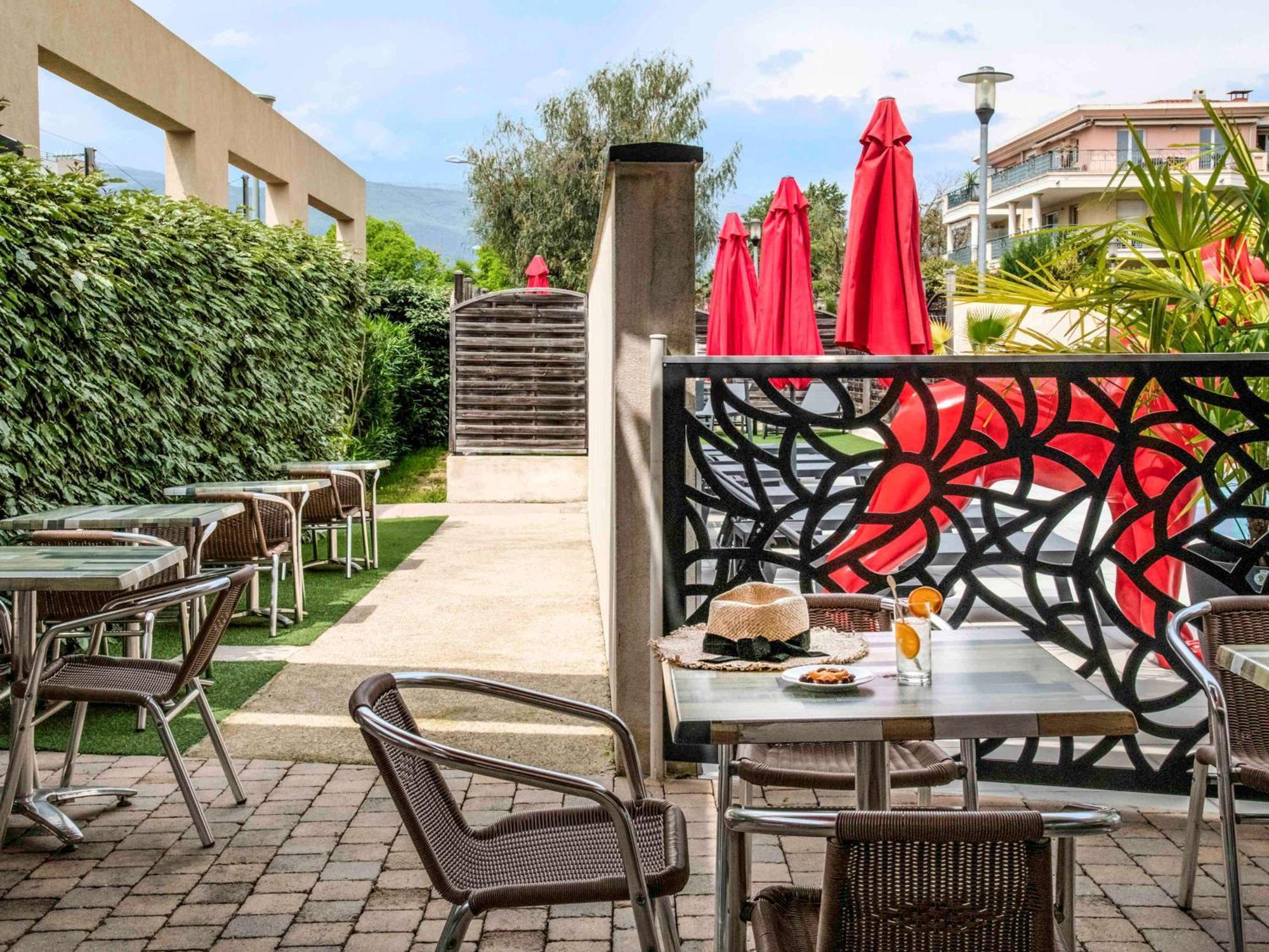Ibis Cannes Mouans Sartoux Piscine Parking Gratuit Kültér fotó
