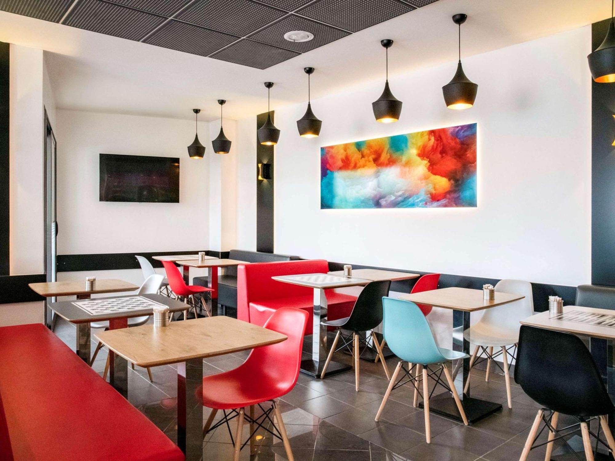 Ibis Cannes Mouans Sartoux Piscine Parking Gratuit Kültér fotó